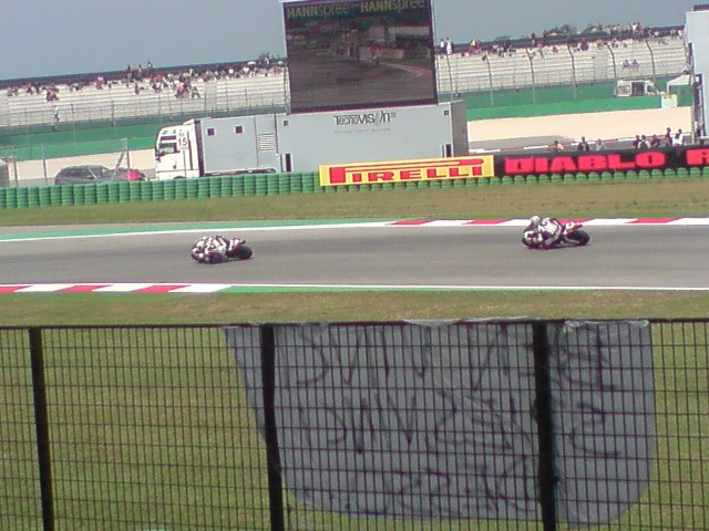 640x480 pixels (88K)